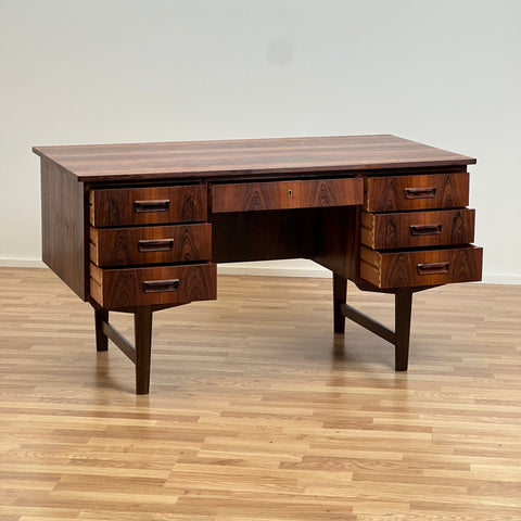 Danish rosewood desk with 7 drawers & a folding door at the back