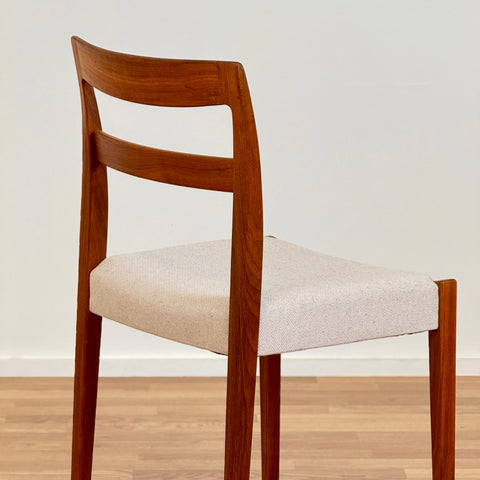 Single dining chair by Troeds