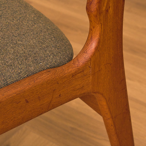 A rare set of Danish dining chairs in teak by Erik Buch for Anderstrup Møbelfabrik, model 89