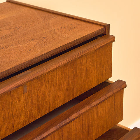 Danish chest of drawers in teak