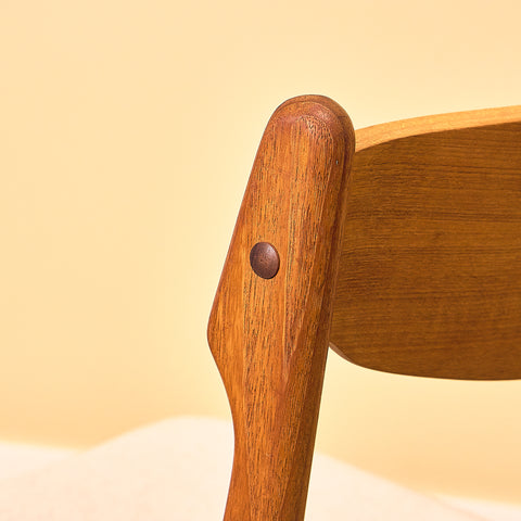 Danish dining chairs in teak by Erik Buch for Findahls Møbelfabrik