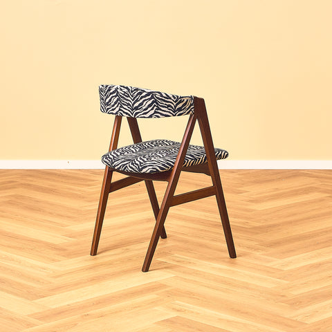 Danish set of 2 dining chairs 'model 205' by Thomas Harlev for Farstrup