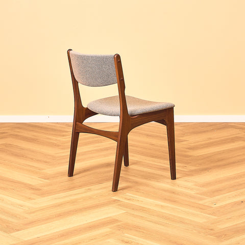 Danish set of 6 dining chairs in solid walnut by Erik Buch