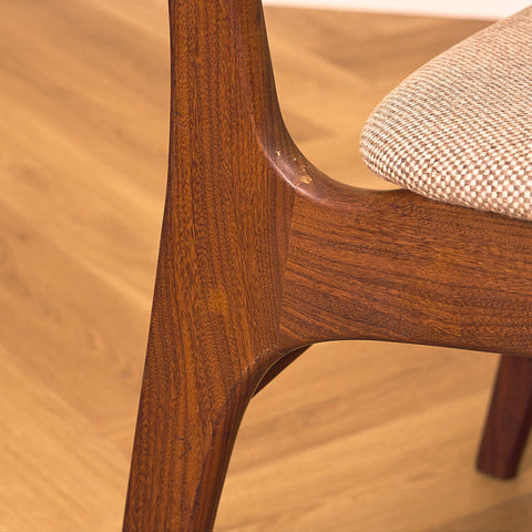 Danish set of 6 dining chairs in solid walnut by Erik Buch