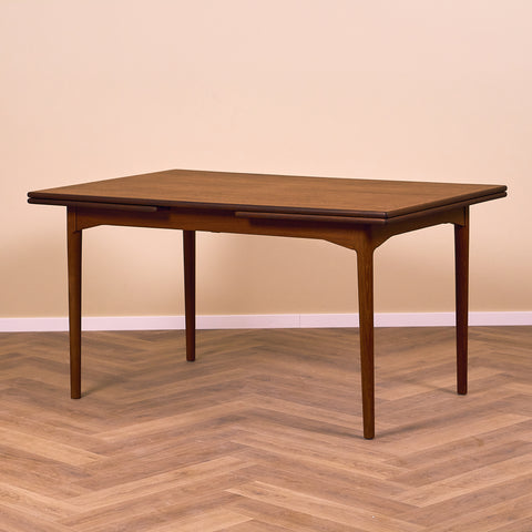 Danish dining table in teak by Slagelse Möbelverk A/S