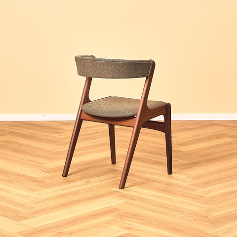 Danish set of 8 dining chairs 'model 68' by Anderstrup Møbelfabrik