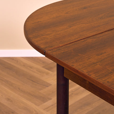 Danish dining table in Santos rosewood Arne Vodder style