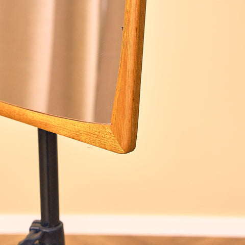 Swedish mirror in oak by AB Nybrofabriken