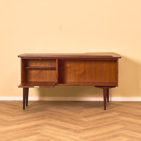 Swedish writing desk in teak by Lelångs Möbelfabrik, Bengtsfors