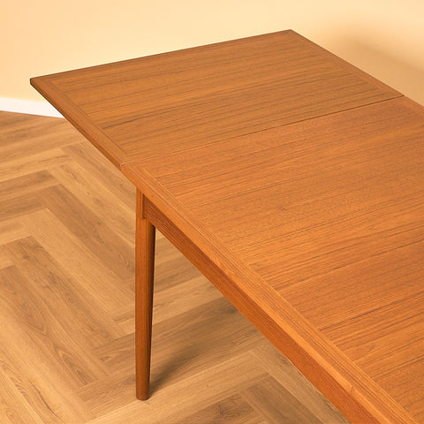 Danish dining table in teak by Slagelse Møbelværk