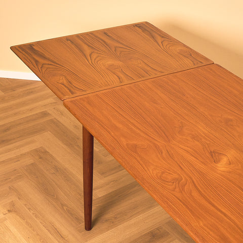 Danish dining table in teak by Sorø Stolefabrik