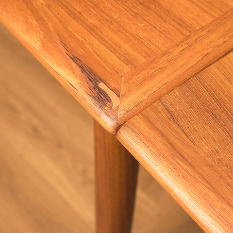 Danish dining table in teak