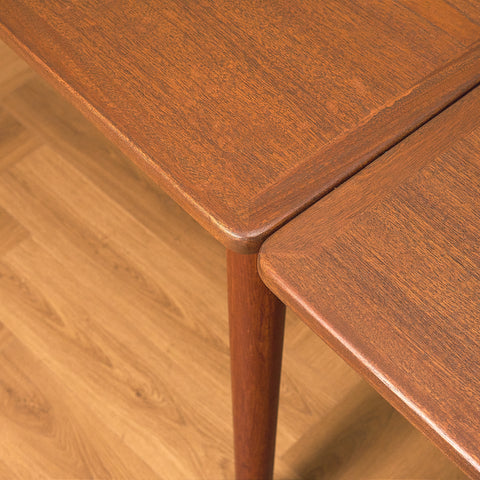 Danish dining table in teak