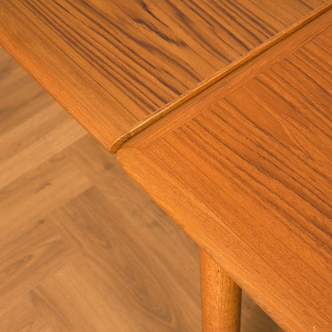 Danish dining table in teak