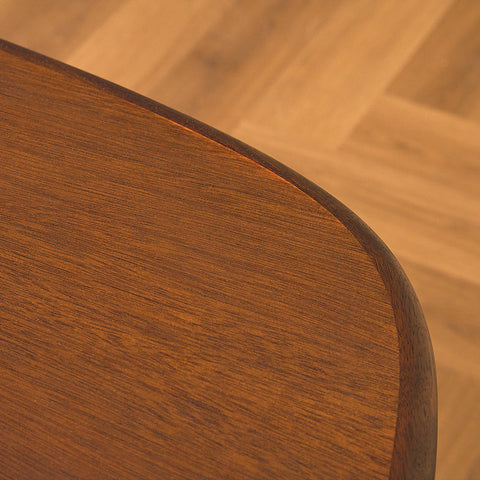 Danish dining table in mahogany by Skovby