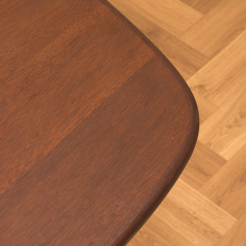 Danish dining table in mahogany by Skovby
