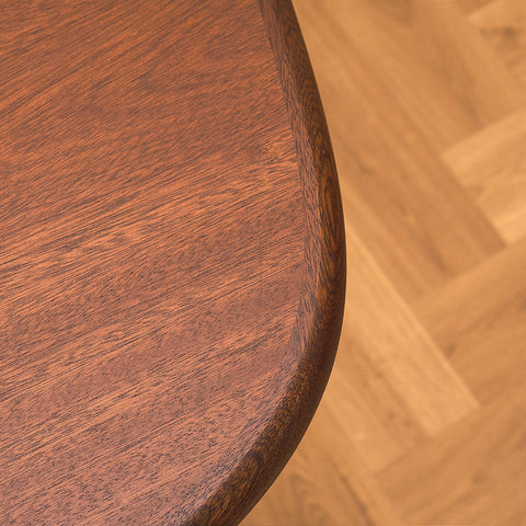 Danish dining table in mahogany by Skovby