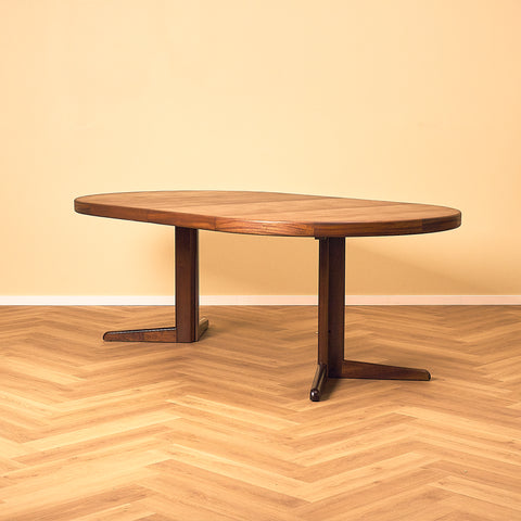 Danish round dining table in mahogany by Bramin