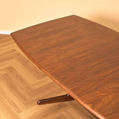 Danish dining table in Santos rosewood by Gudme Møbelfabrik