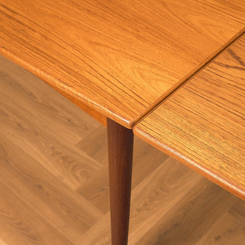 Danish dining table in teak