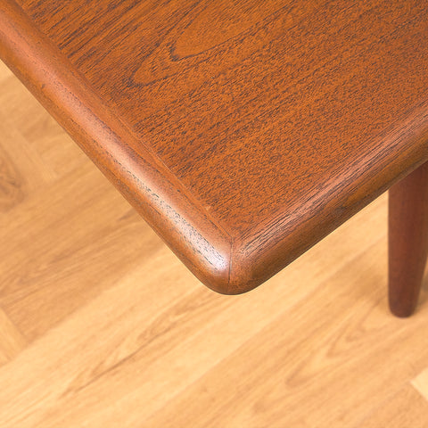 Danish coffee table in teak by Jacob Nielsen & Sonner Møbelfabrik