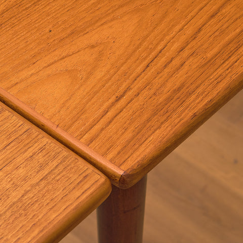 Danish dining table in teak