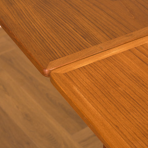Danish dining table in teak