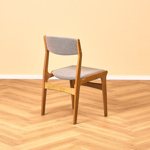 Danish set of 4 dining chairs in oak by Erik Buch for Nova Stolefabrik