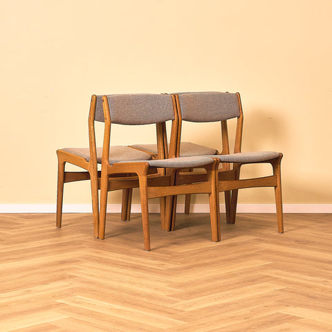 Danish set of 4 dining chairs in oak by Erik Buch for Nova Stolefabrik