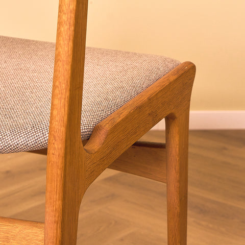 Danish set of 4 dining chairs in oak by Erik Buch for Nova Stolefabrik