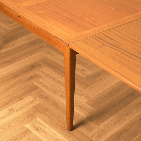 Danish dining table in teak by Skovby