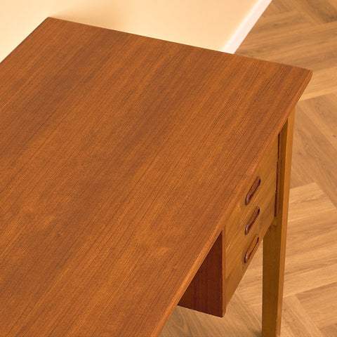Small Swedish writing desk in teak and beech