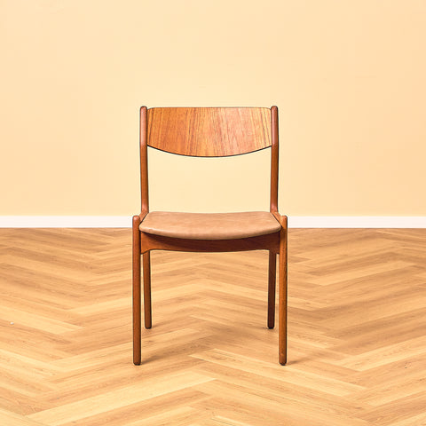 Sorø Stolefabrik Teak Dining Chair with Leather Seat, front view