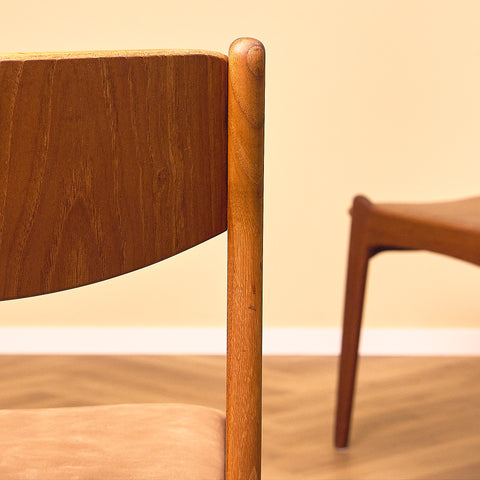 Sorø Stolefabrik Teak Dining Chair with Leather Seat, close-up of the backrest and rear post