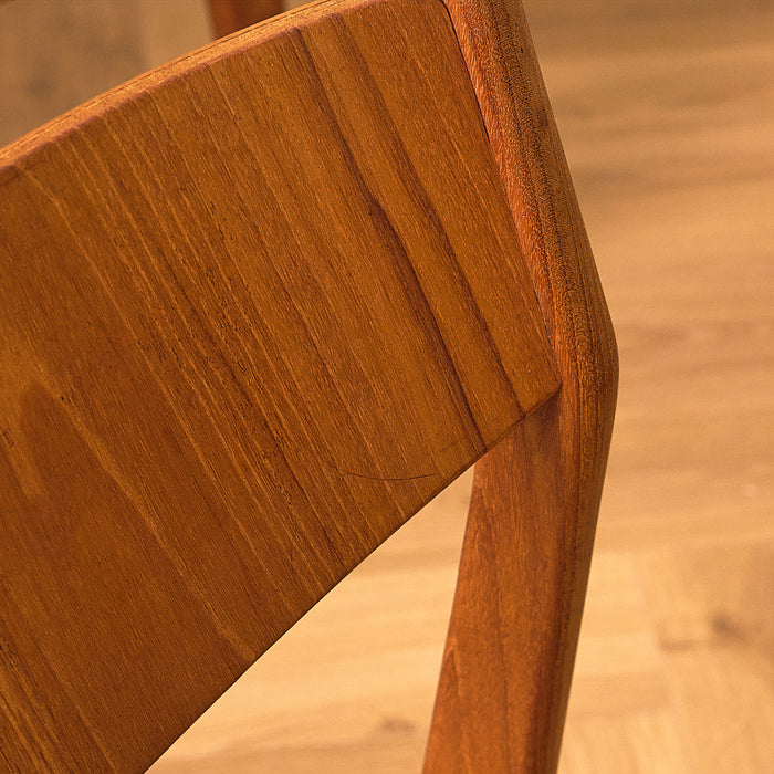Sorø Stolefabrik Teak Dining Chair with Leather Seat, fine scratch on the backrest