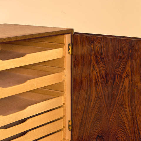 Danish sideboard in Santos rosewood by Carlo Jensen for Poul Hundevad