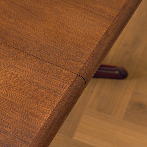 Danish oval dining table in mahogany by Skovby Møbelfabrik