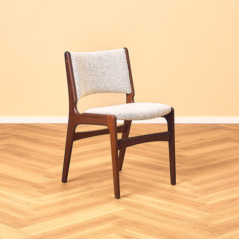 Erik Buch Model 89 Walnut Dining Chair for Anderstrup, three-quarter view