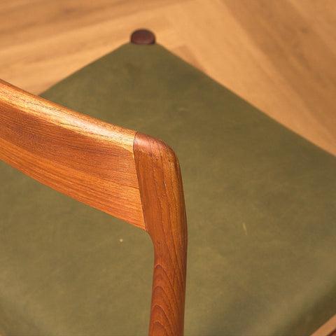 Danish set of 6 dining chairs in teak by Henning Kjærnulf for KS Møbler