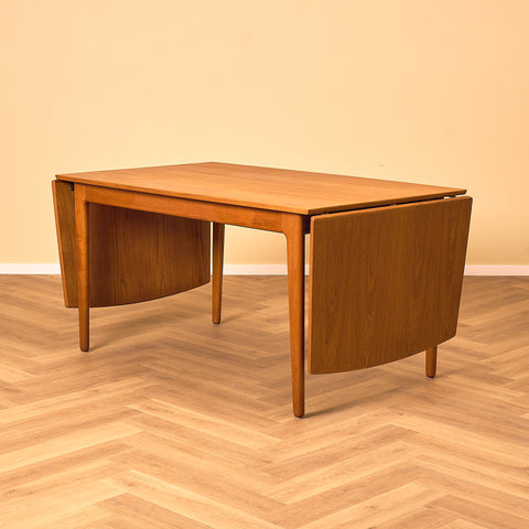 Danish dining table in teak by Arne Vodder for Vamo Møbler
