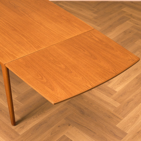 Danish dining table in teak by Arne Vodder for Vamo Møbler