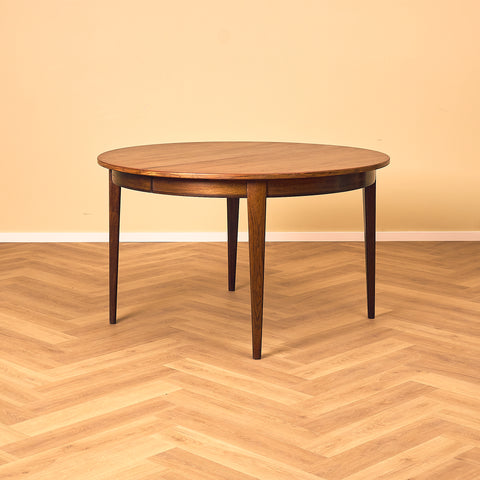 Danish round dining table in Santos rosewood by Omann Jun, model 55