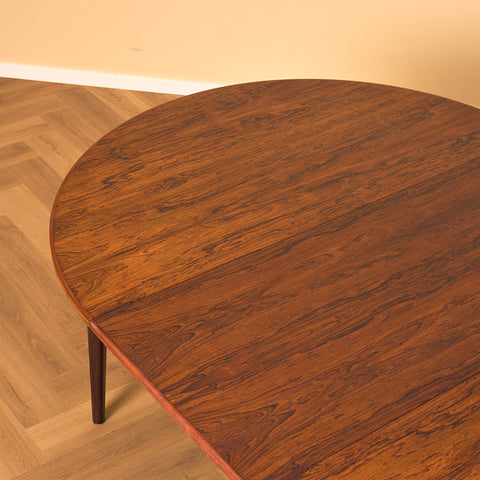 Danish round dining table in Santos rosewood by Omann Jun, model 55