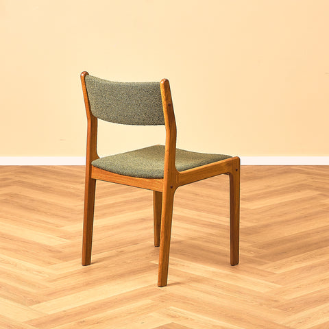 Danish dining chairs in teak by Findahl