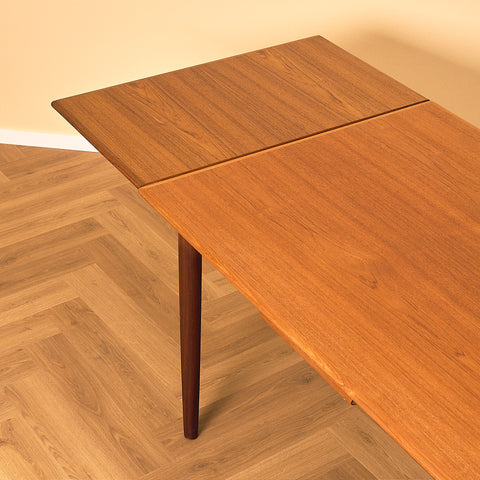 Mid-Century Danish Teak and Walnut Dining Table, close-up of the pull-out leaf in teak