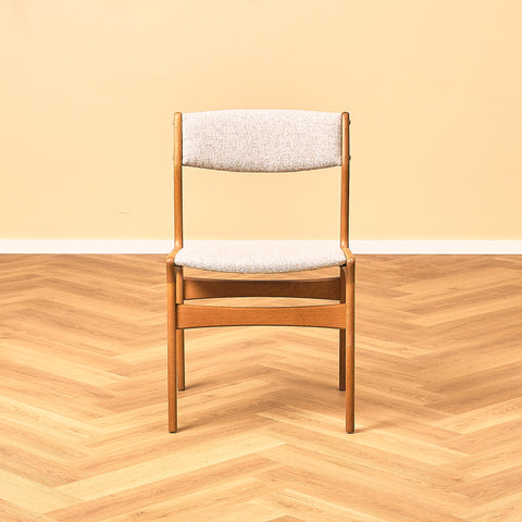 Danish set of 4 dining chairs in solid oak by Erik Buch
