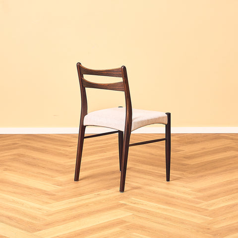 Danish dining chairs in Santos rosewood in the style of Ejner Larsen