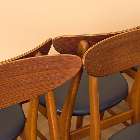 Danish set of 6 dining chairs in teak and beech, model 210, by Farstrup
