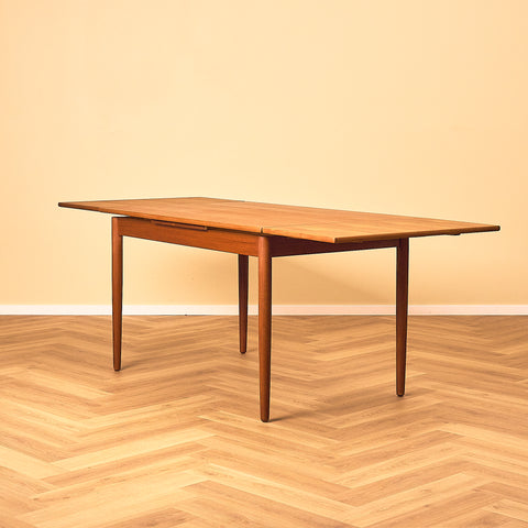 Teak Dining table with pull-out leaves