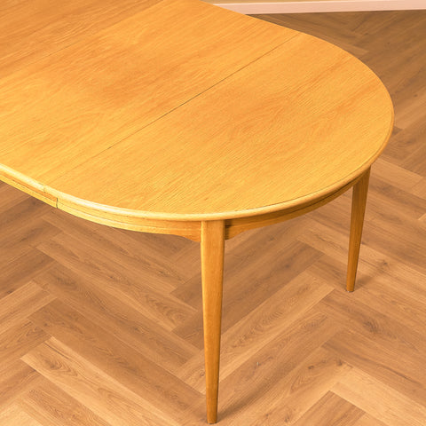 Swedish round dining table in oak by Svante Skogh, model "Vindö"